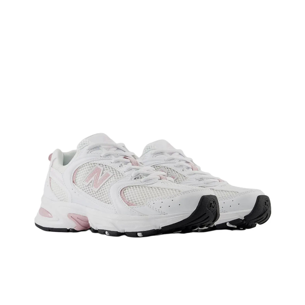 White shoe color image-S1L4