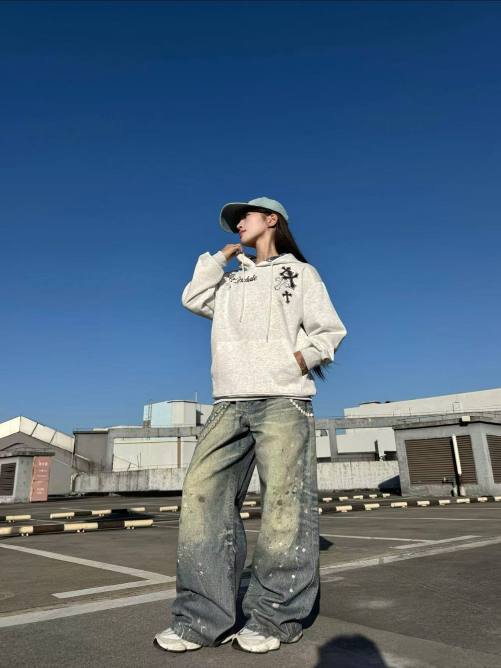 신발 모델 착용 이미지-S1L5